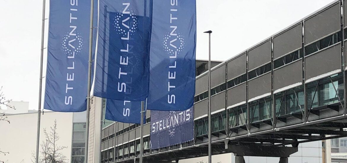 stellantis semiconduttori