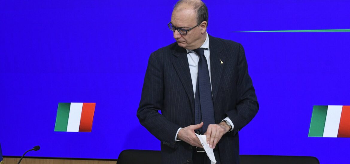 valditara stranieri